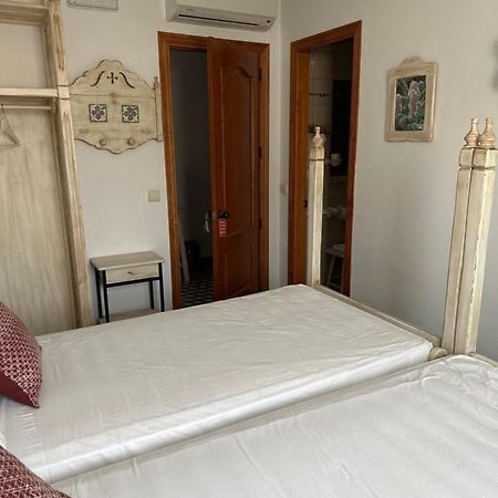 Hostal Moon トロクス エクステリア 写真