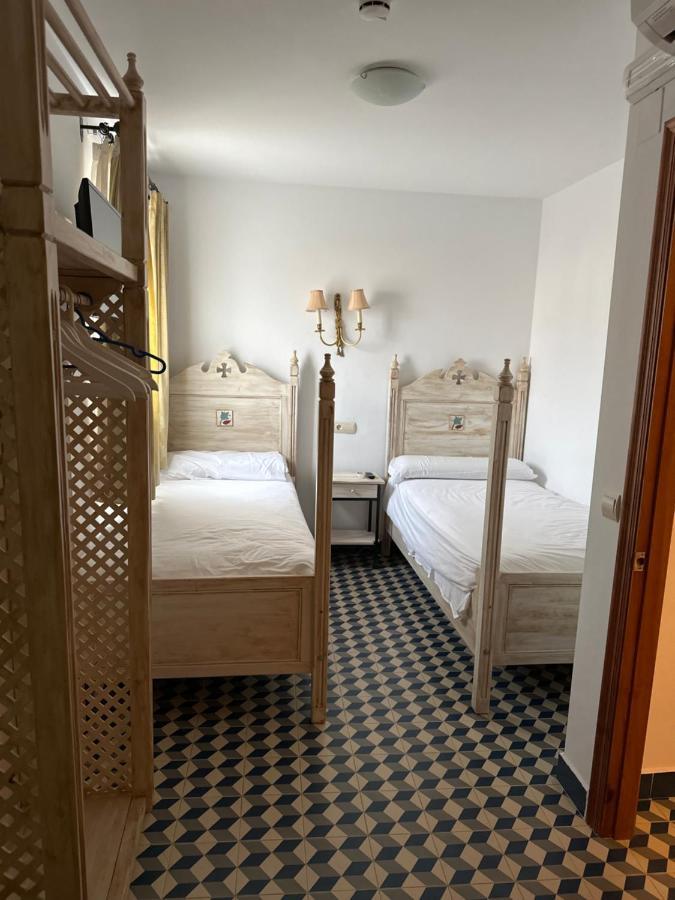 Hostal Moon トロクス エクステリア 写真